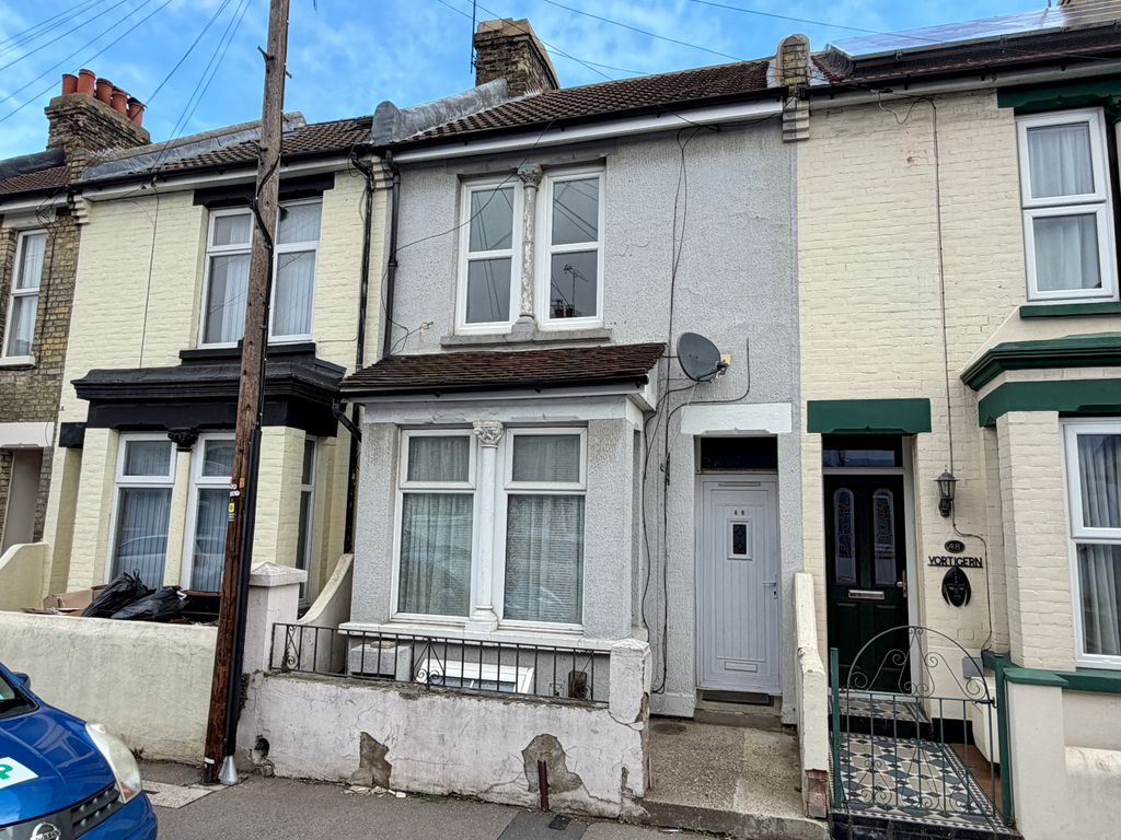 Property photo 1 of 12