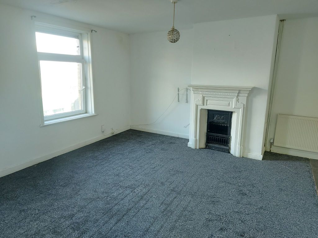 Property photo 1 of 9 Photograph 9