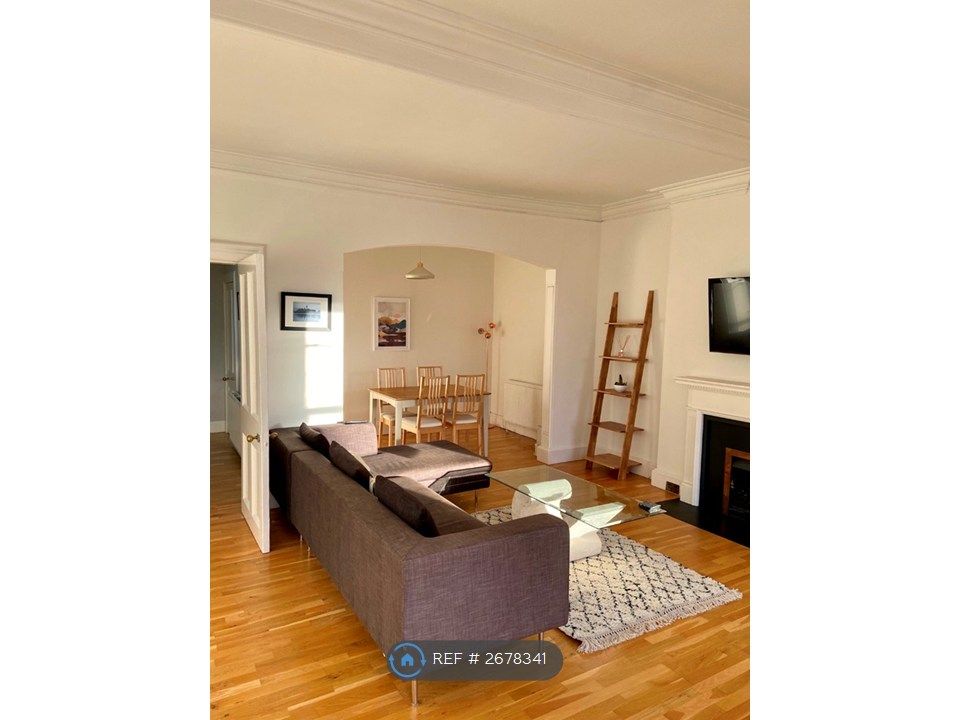 Property photo 2 of 34