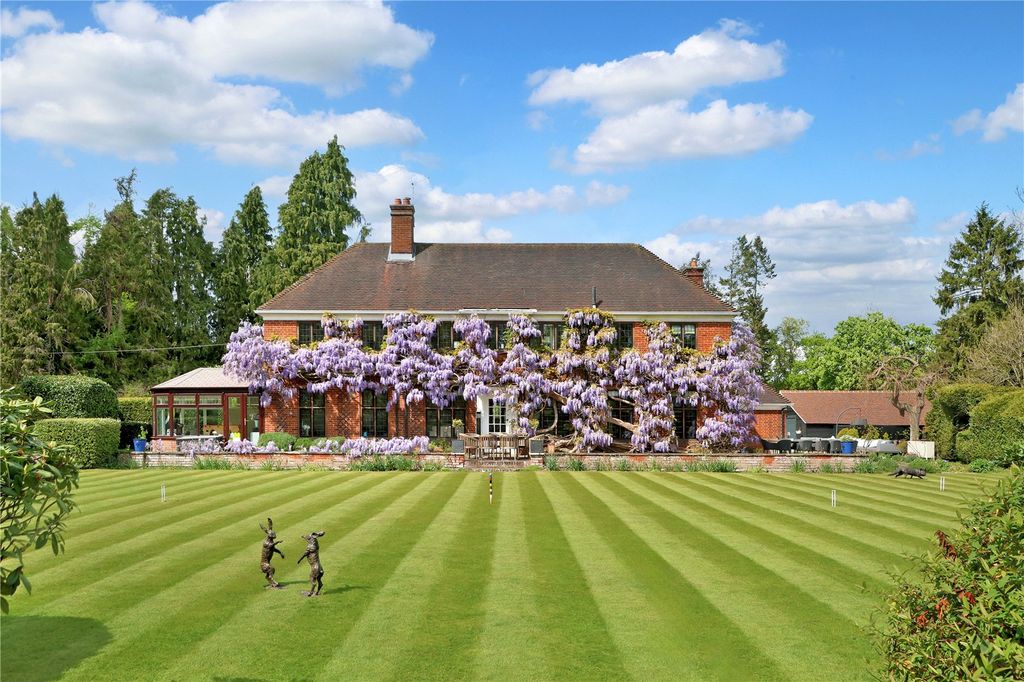 Property photo 1 of 23 Bailey Hill