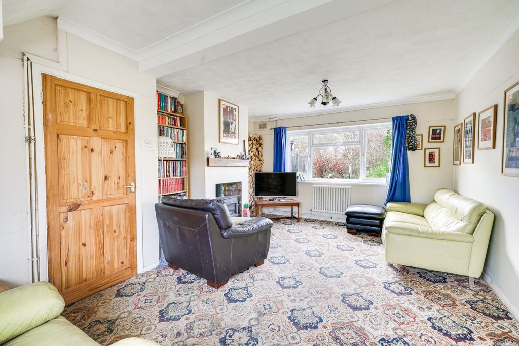 Property photo 2 of 21