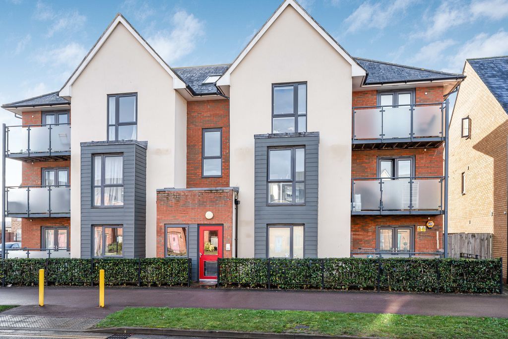 Property photo 1 of 9 Photo 14