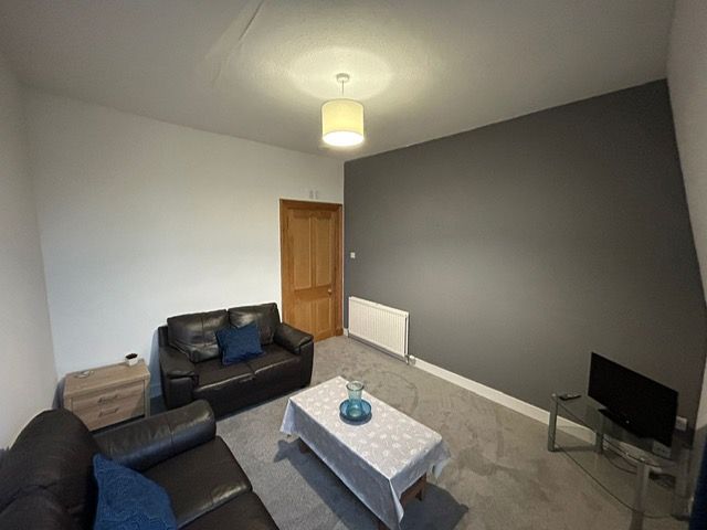 Property photo 3 of 8 Photo 3