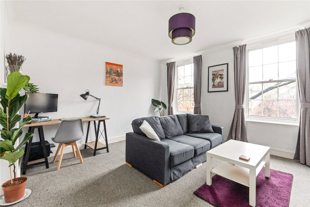 Property photo 1 of 11 Picture No. 30