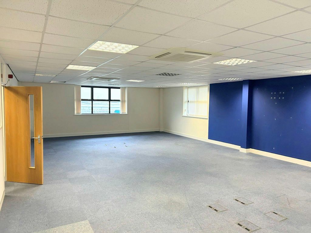 Property photo 2 of 14 2