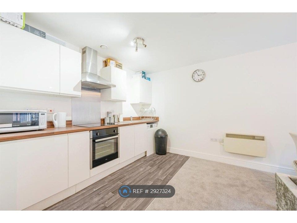 Property photo 3 of 11