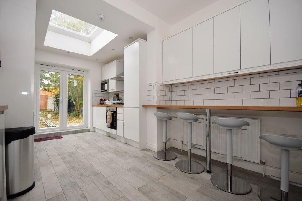 Property photo 3 of 3