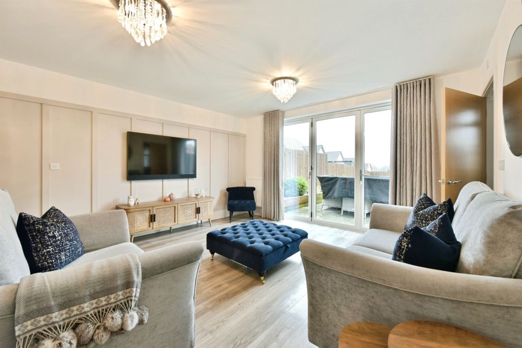 Property photo 3 of 17