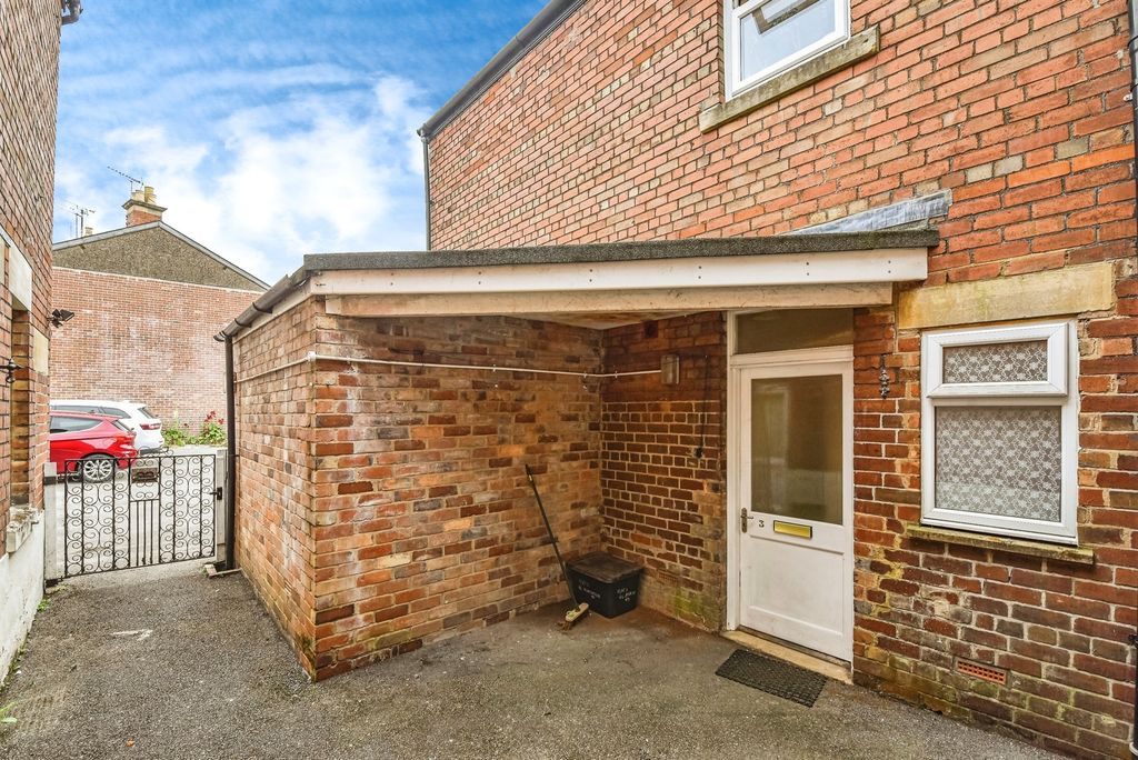 Property photo 2 of 13