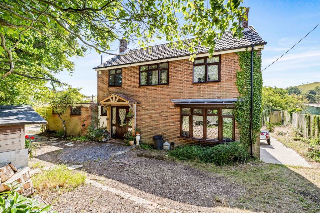 Property photo 1 of 21