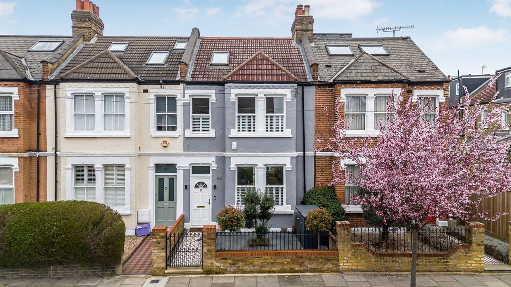 Property photo 1 of 16