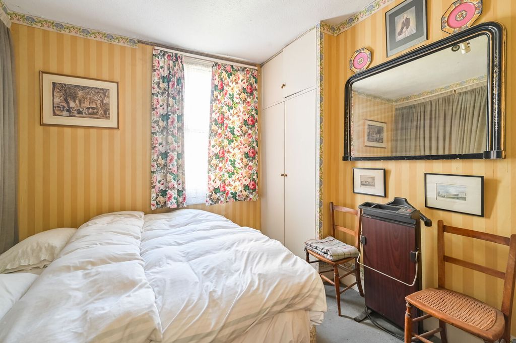 Property photo 3 of 7