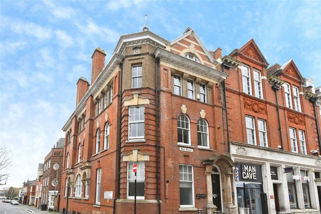 Property photo 2 of 16 Front