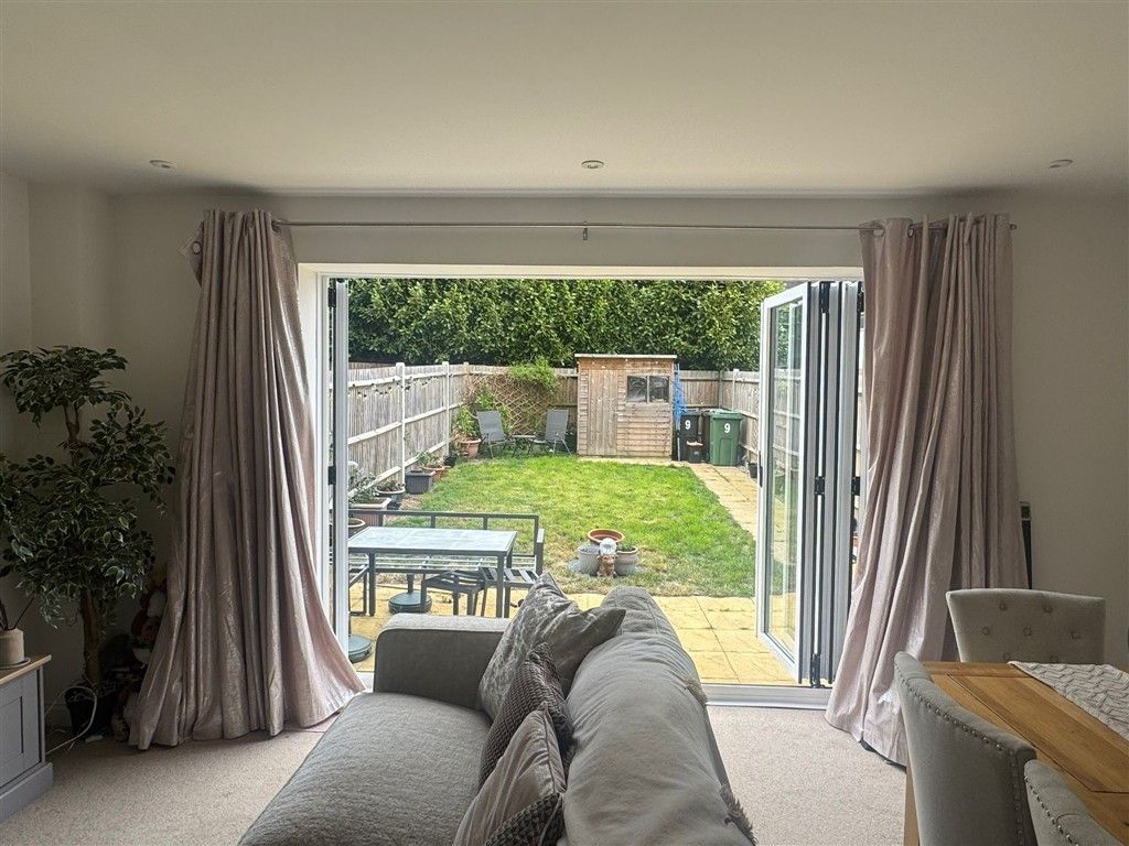 Property photo 3 of 12 Entrance To Backgarden