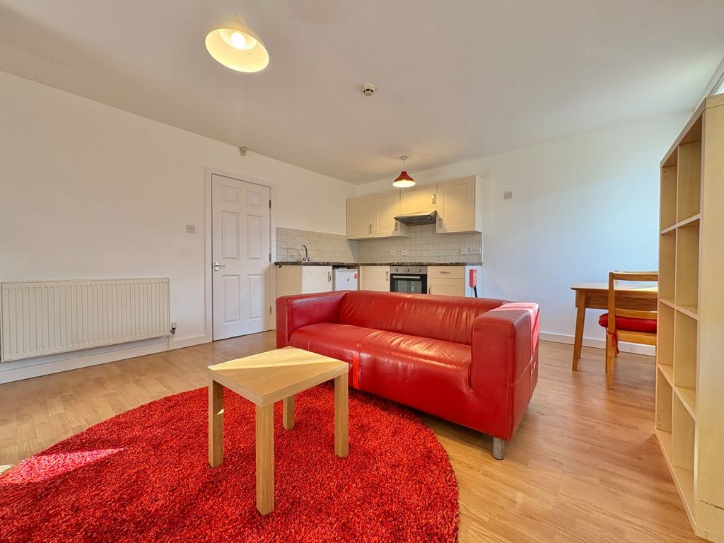 Property photo 2 of 11 Picture No. 06