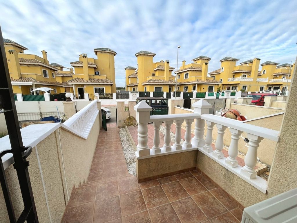 Property photo 3 of 20