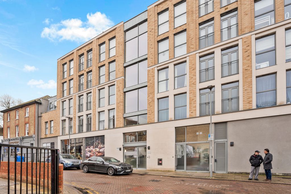 Property photo 1 of 15 Mnh05720