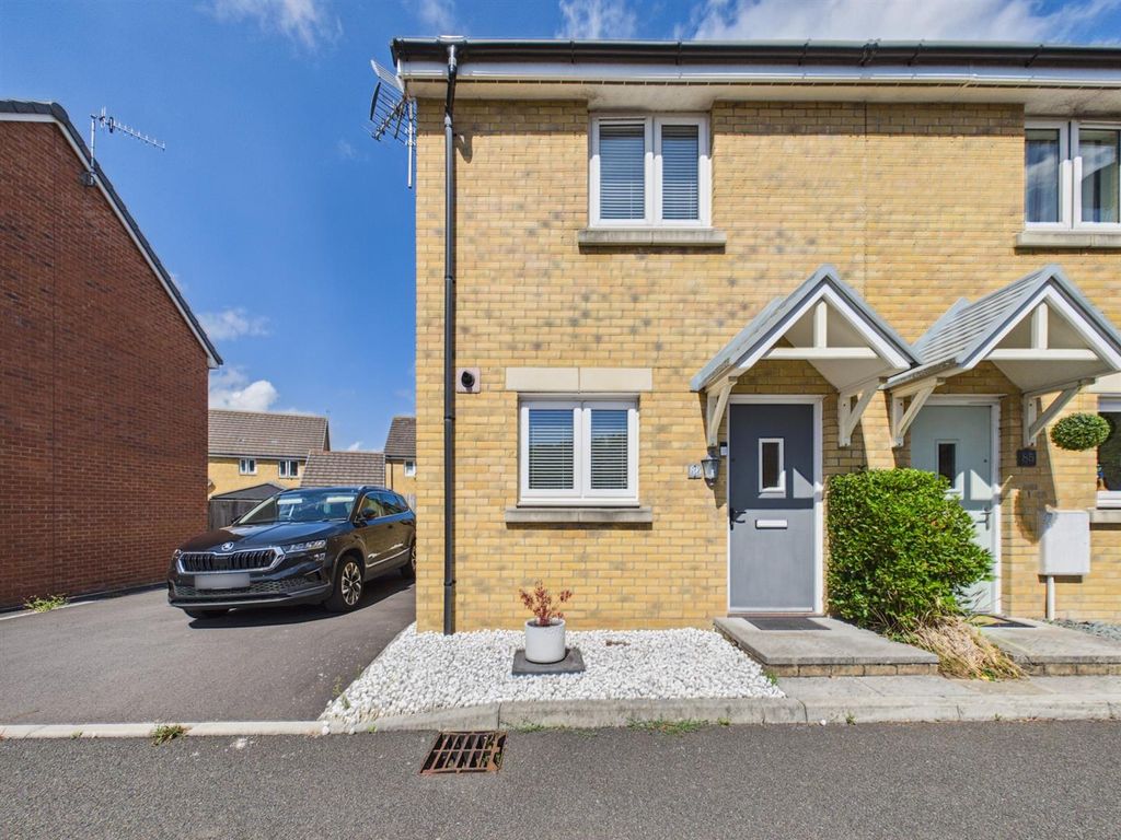 Property photo 1 of 18 Cam04118G0-Pr0138-Still028.Jpg