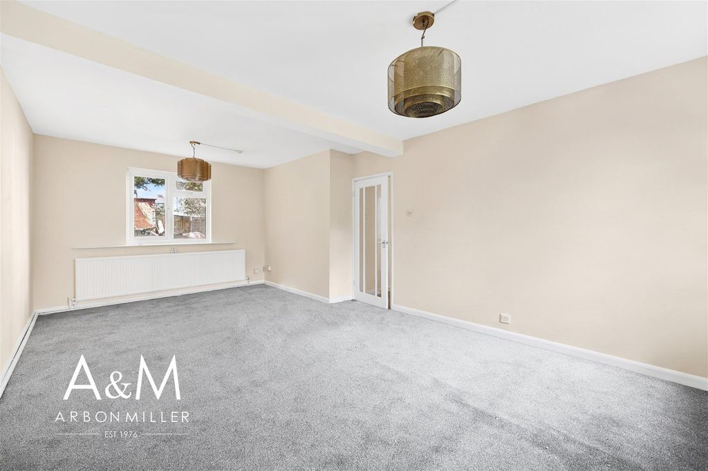Property photo 2 of 15 4D4A5442.Jpg