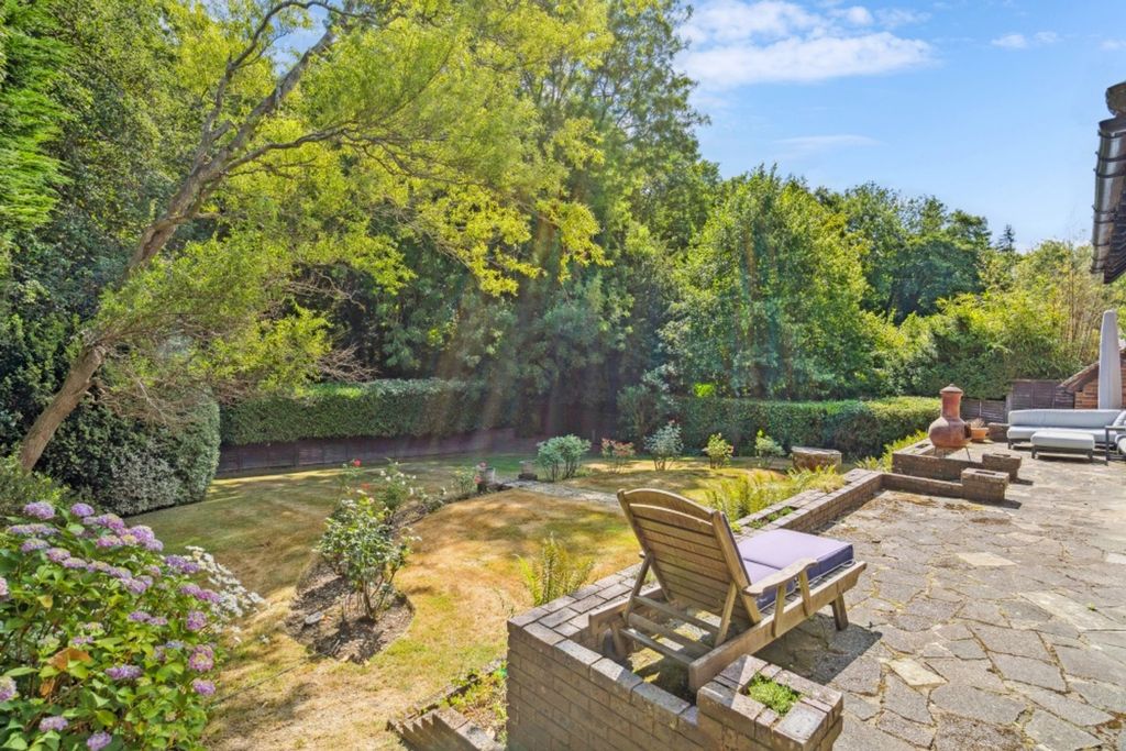 Property photo 3 of 23 Garden