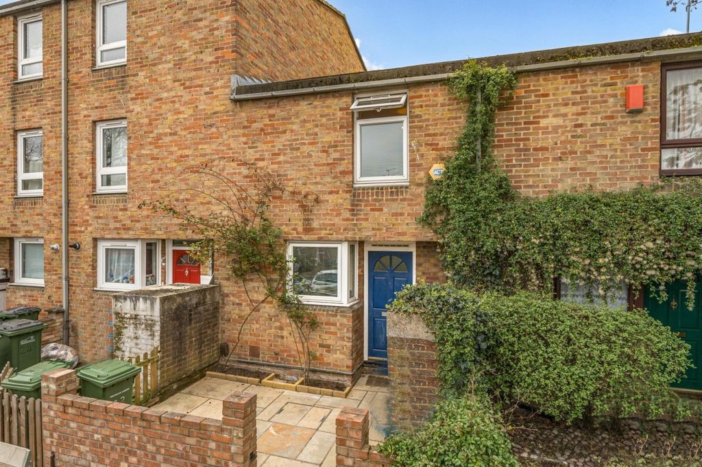 Property photo 1 of 17 Picture No. 16