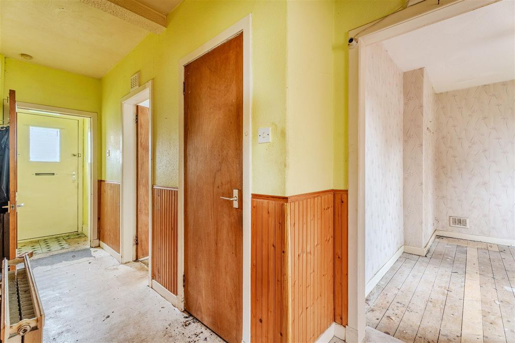 Property photo 3 of 14 63Scotia-6.Jpg