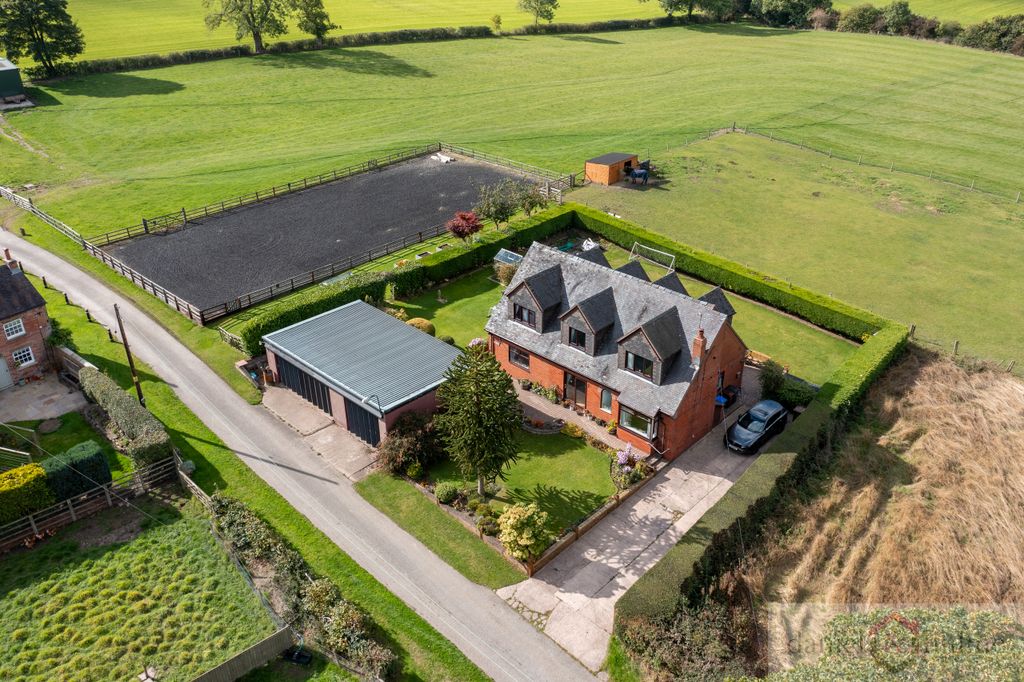 Property photo 3 of 54 Kingsley-76