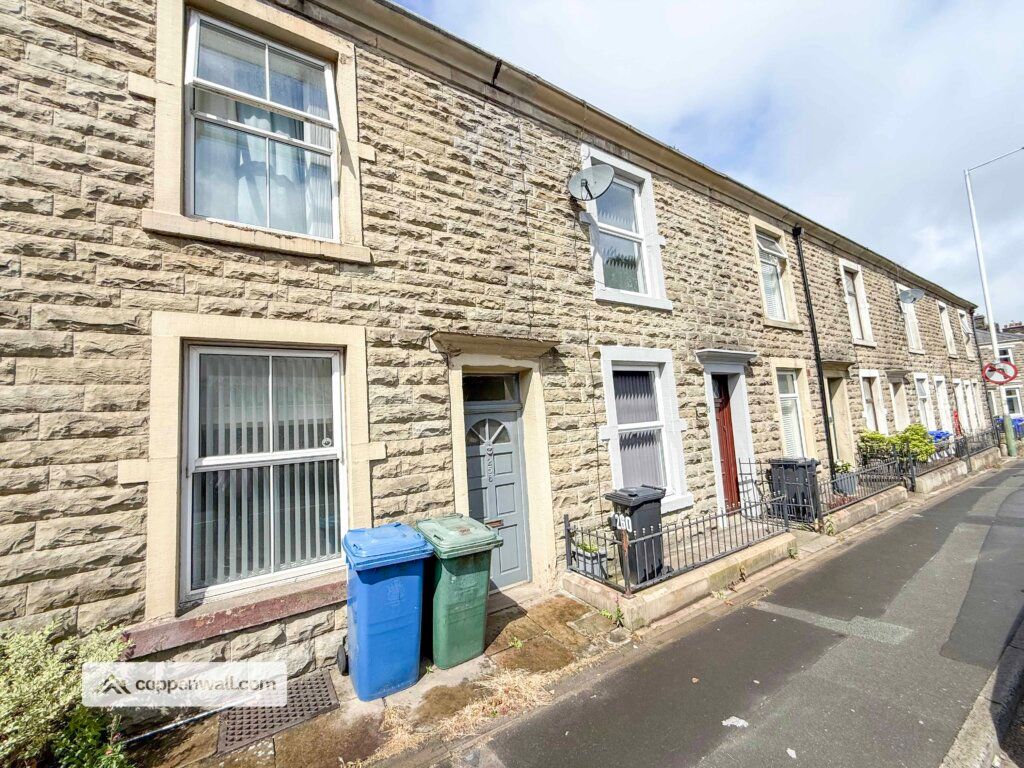 Property photo 1 of 32
