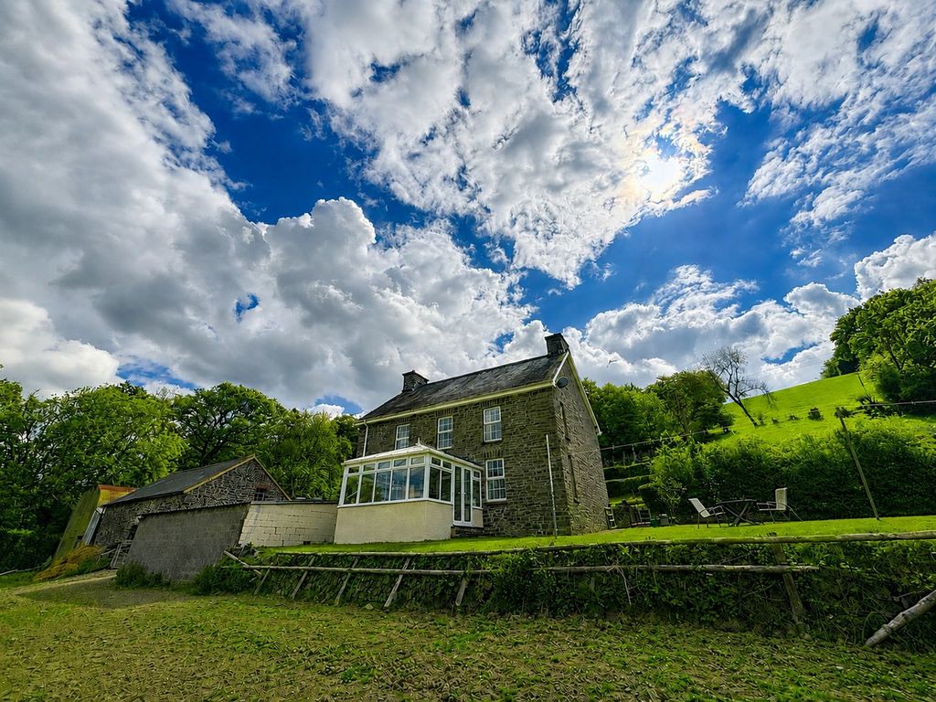 Property photo 1 of 35