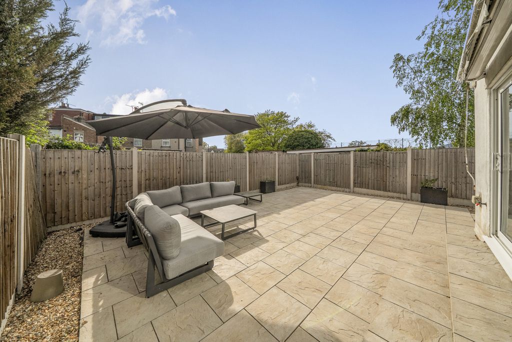 Property photo 3 of 12 1452647-12-69F233...