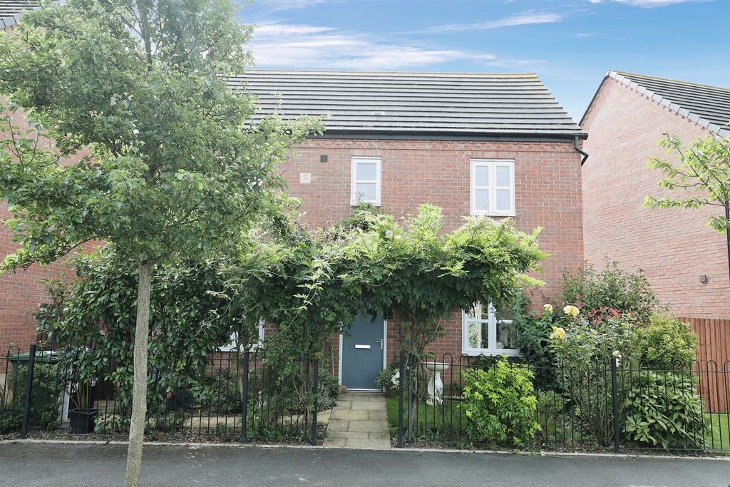 Property photo 1 of 23