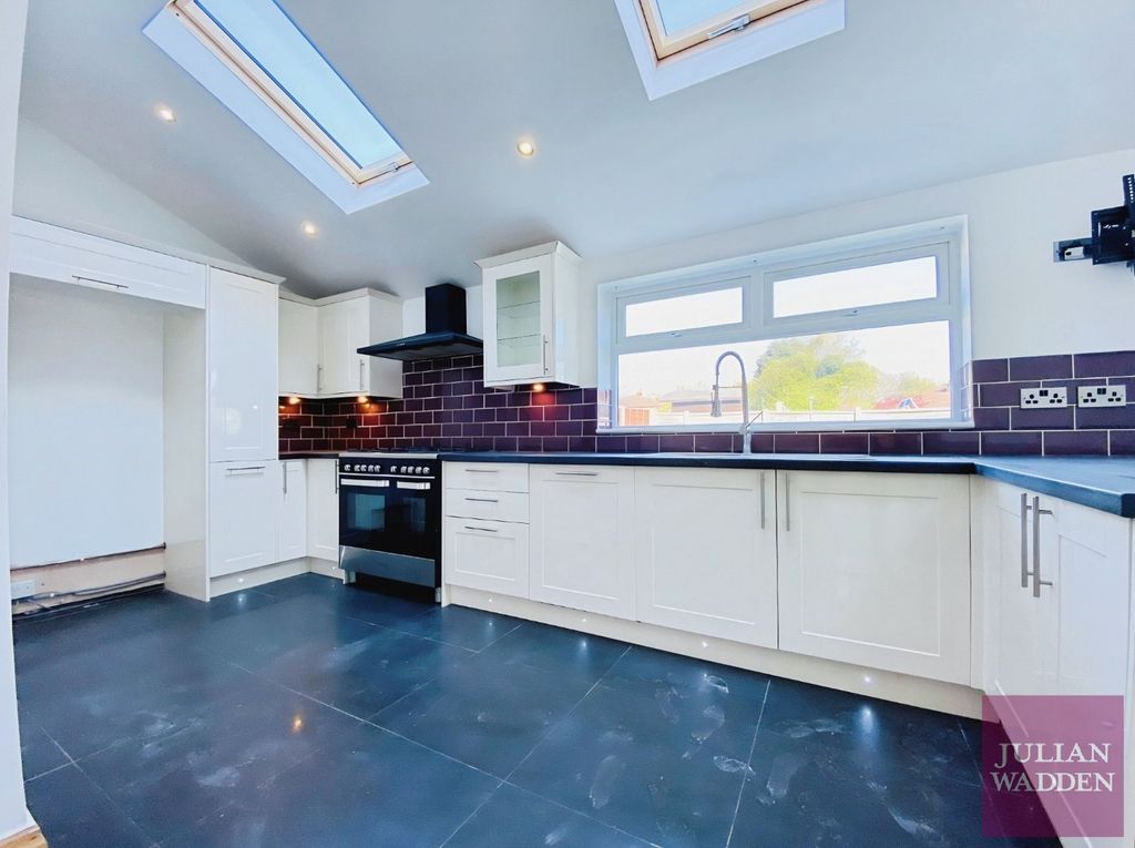 Property photo 3 of 13 Picture No. 26