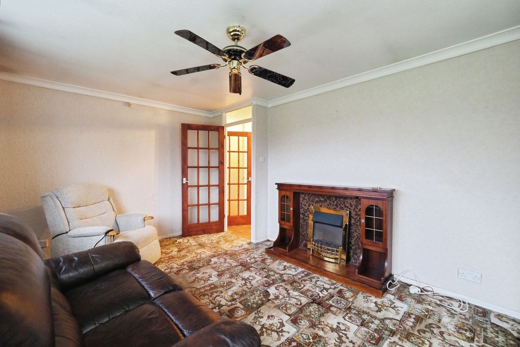 Property photo 3 of 19 Onp35570