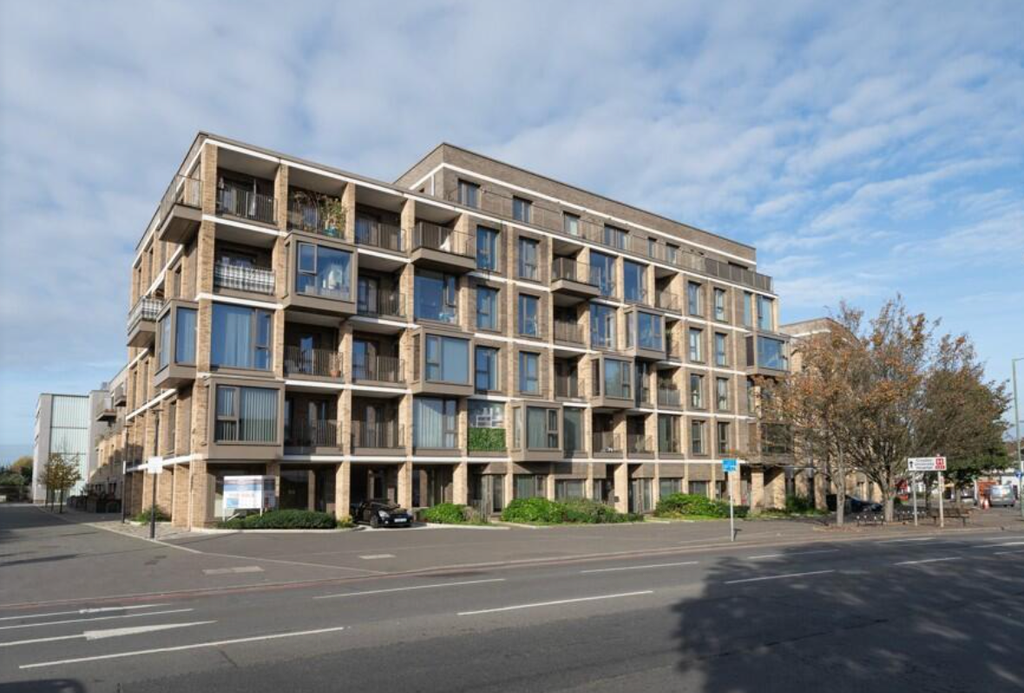 Property photo 1 of 4