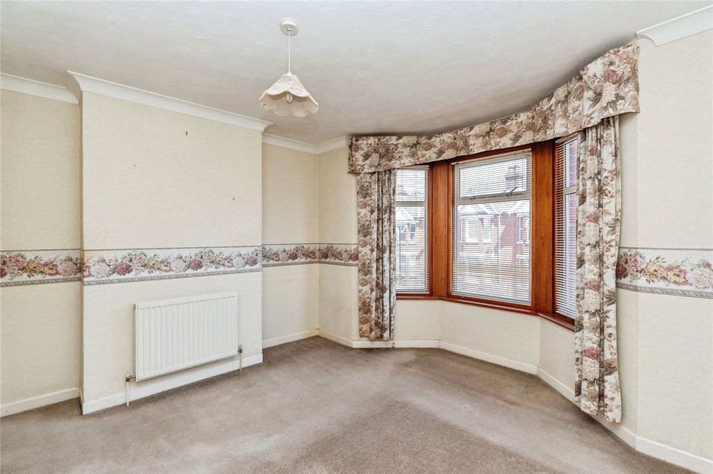 Property photo 2 of 26 Picture No. 23