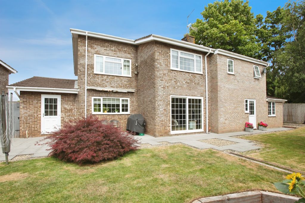 Property photo 1 of 35