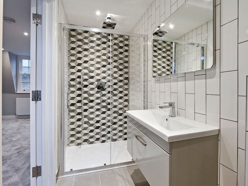 Property photo 3 of 6 Photo 1