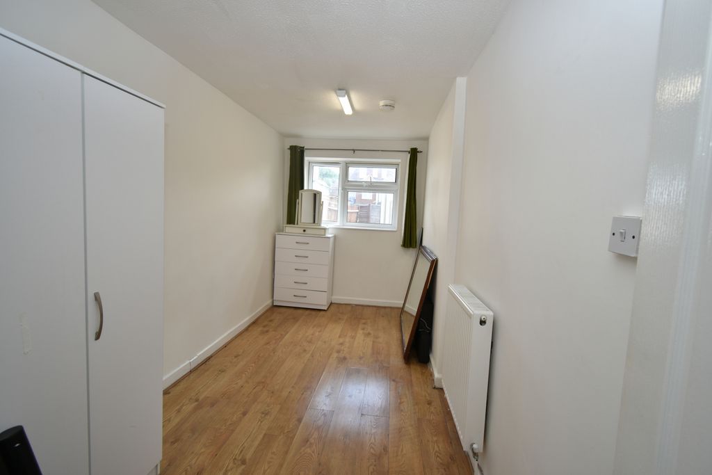 Property photo 3 of 14 Gallery