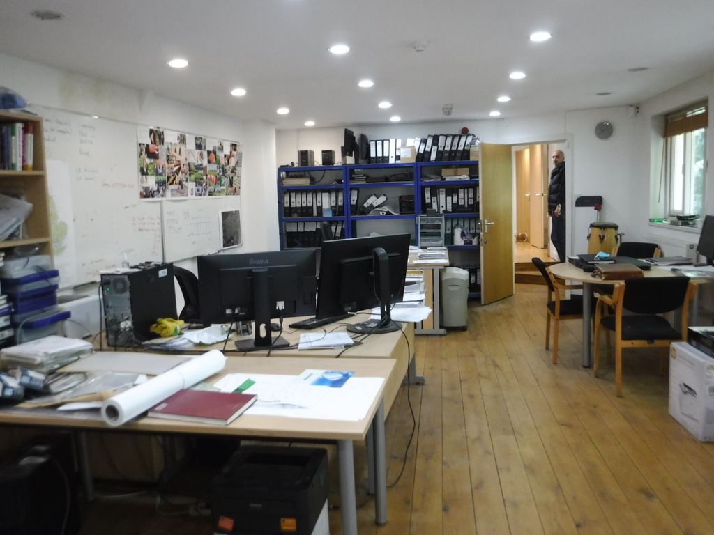 Property photo 2 of 3