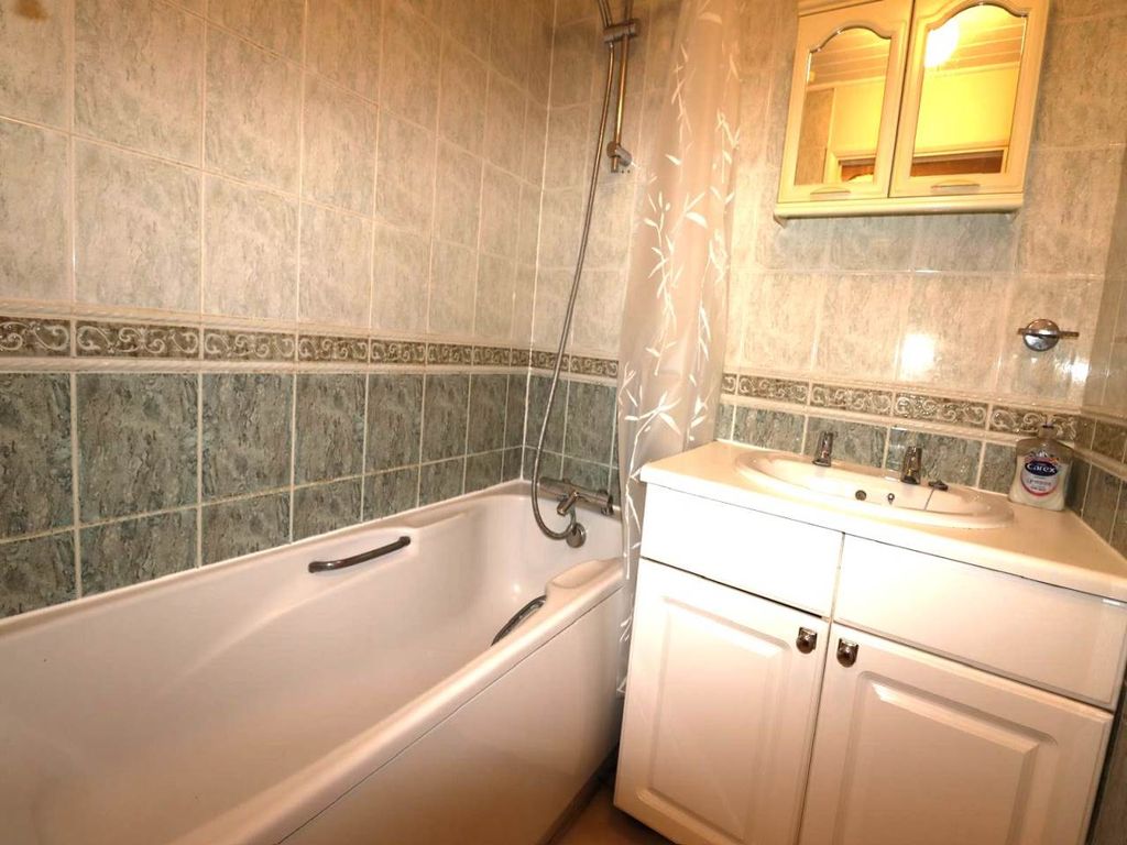 Property photo 3 of 8 A5780800-d08B-48E4-9245-c04Bf3d7Fd73