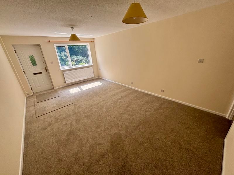 Property photo 3 of 11 Photo 11