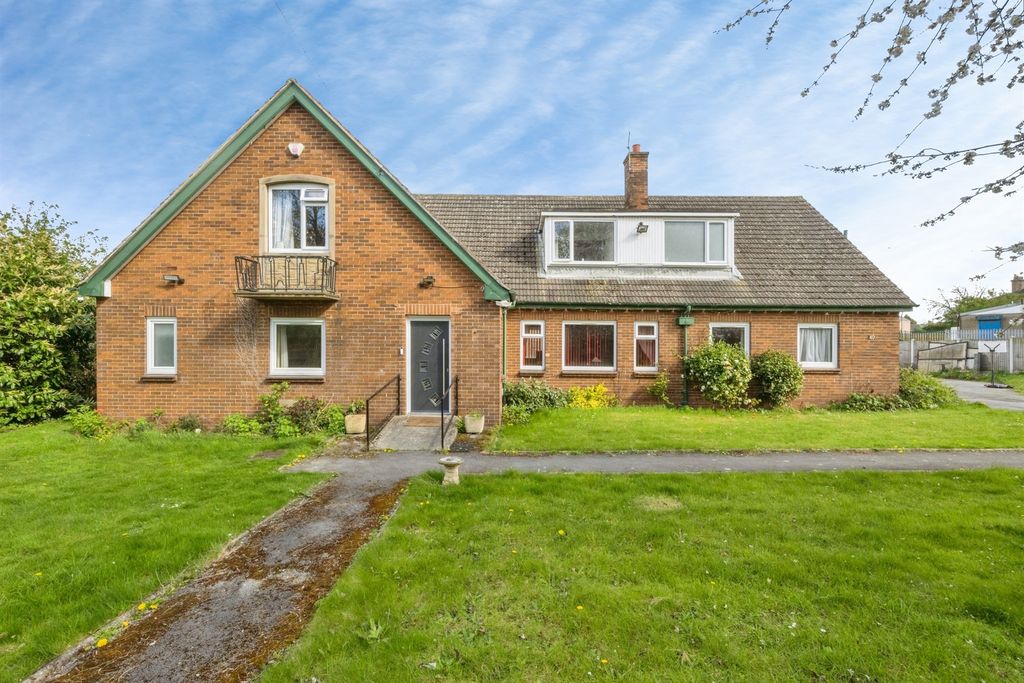 Property photo 1 of 29