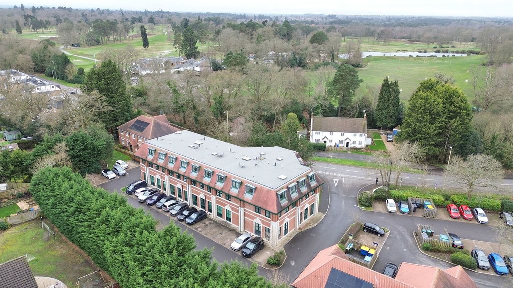 Property photo 2 of 11