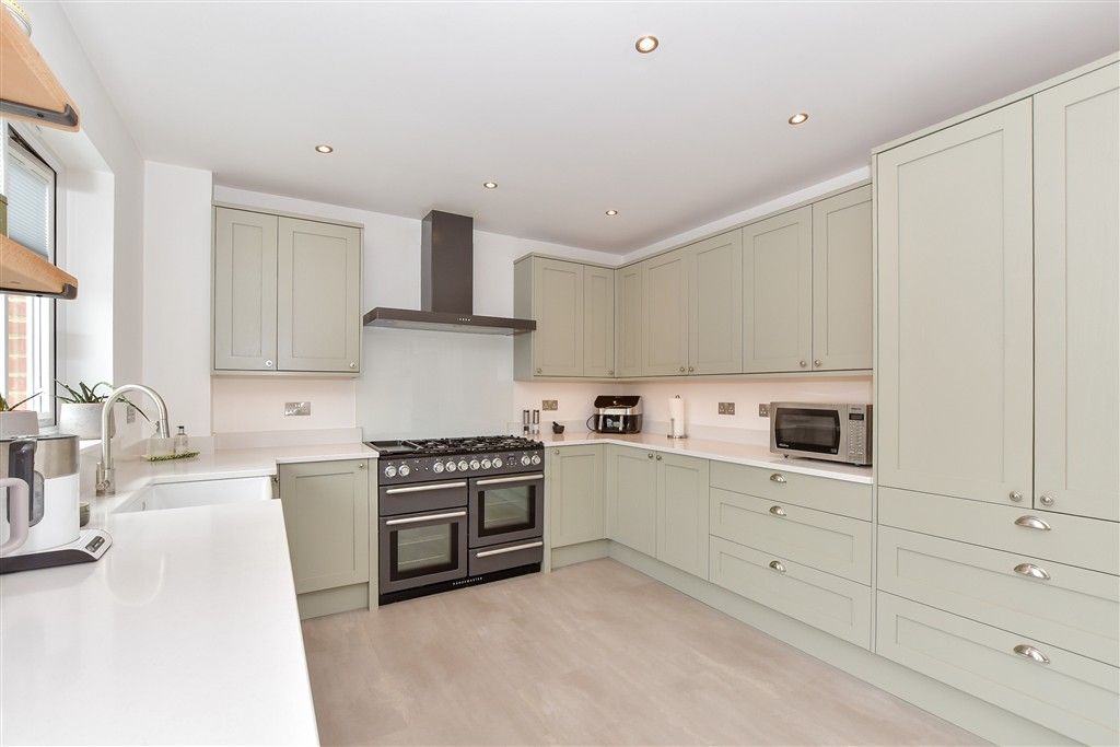 Property photo 3 of 19 Kitchen/Diner