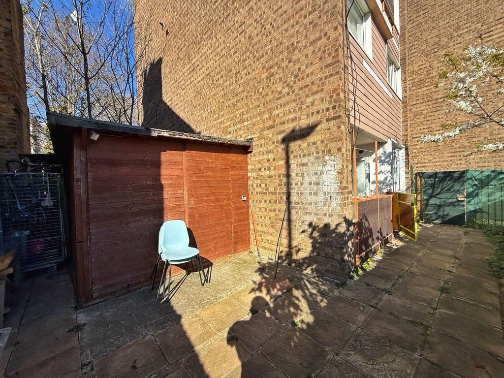 Property photo 3 of 7