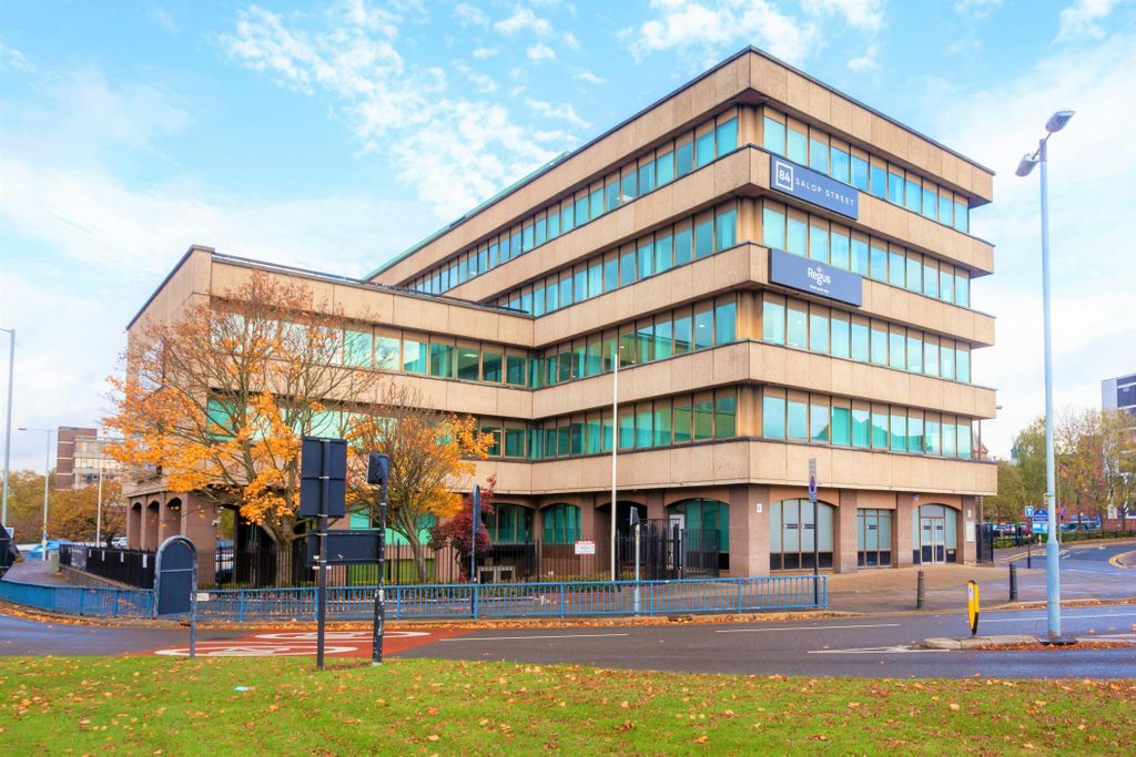 Property photo 1 of 6 Regus Salop Street 5675 Wolverhampton UK Exterior 2 1.Jpeg