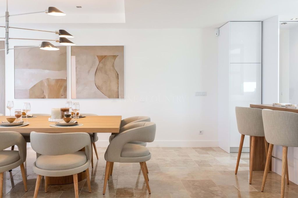 Property photo 3 of 30