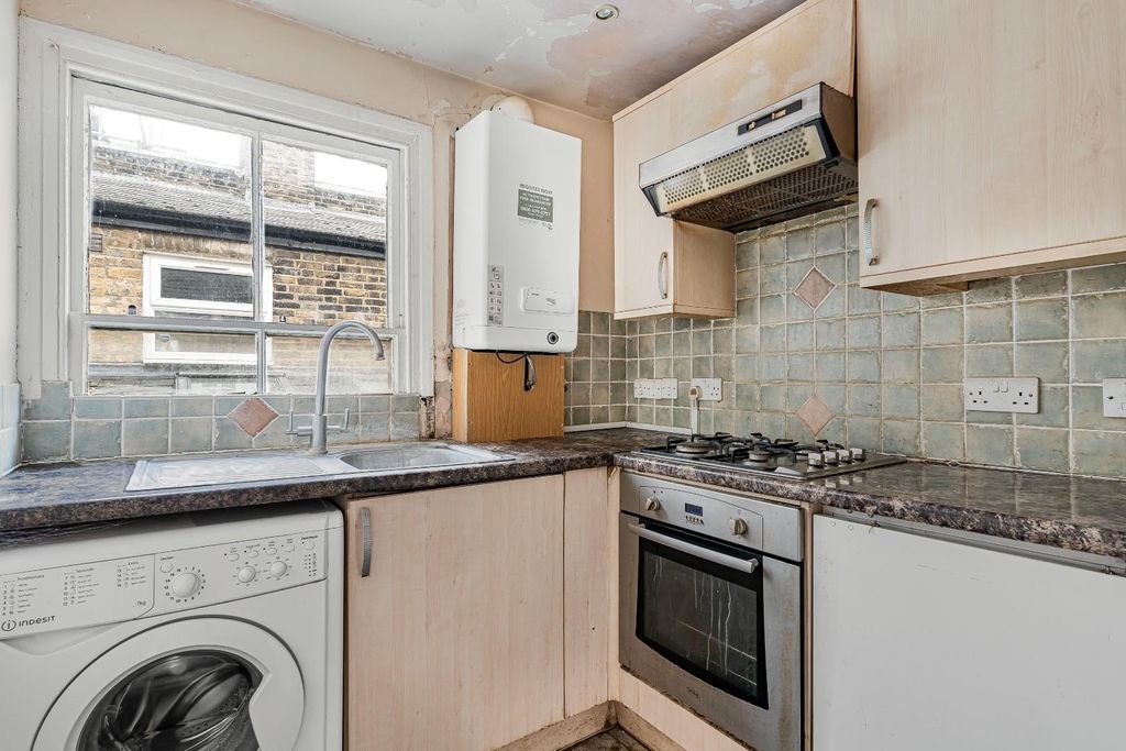 Property photo 3 of 9 3_65612.Jpg