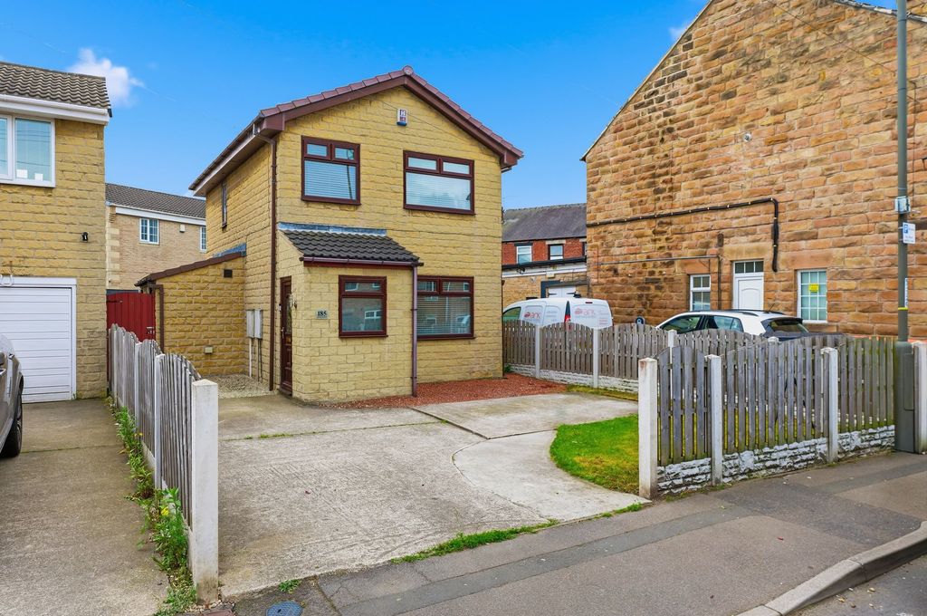 Property photo 1 of 25