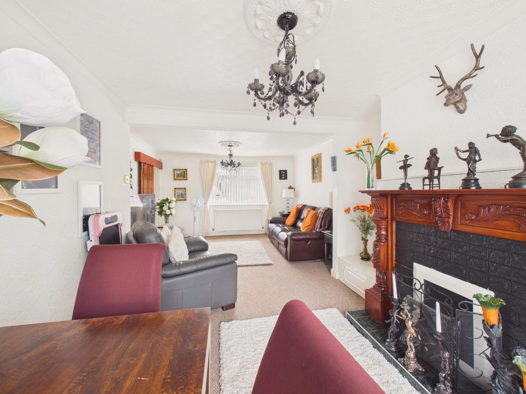 Property photo 3 of 14 5528424
